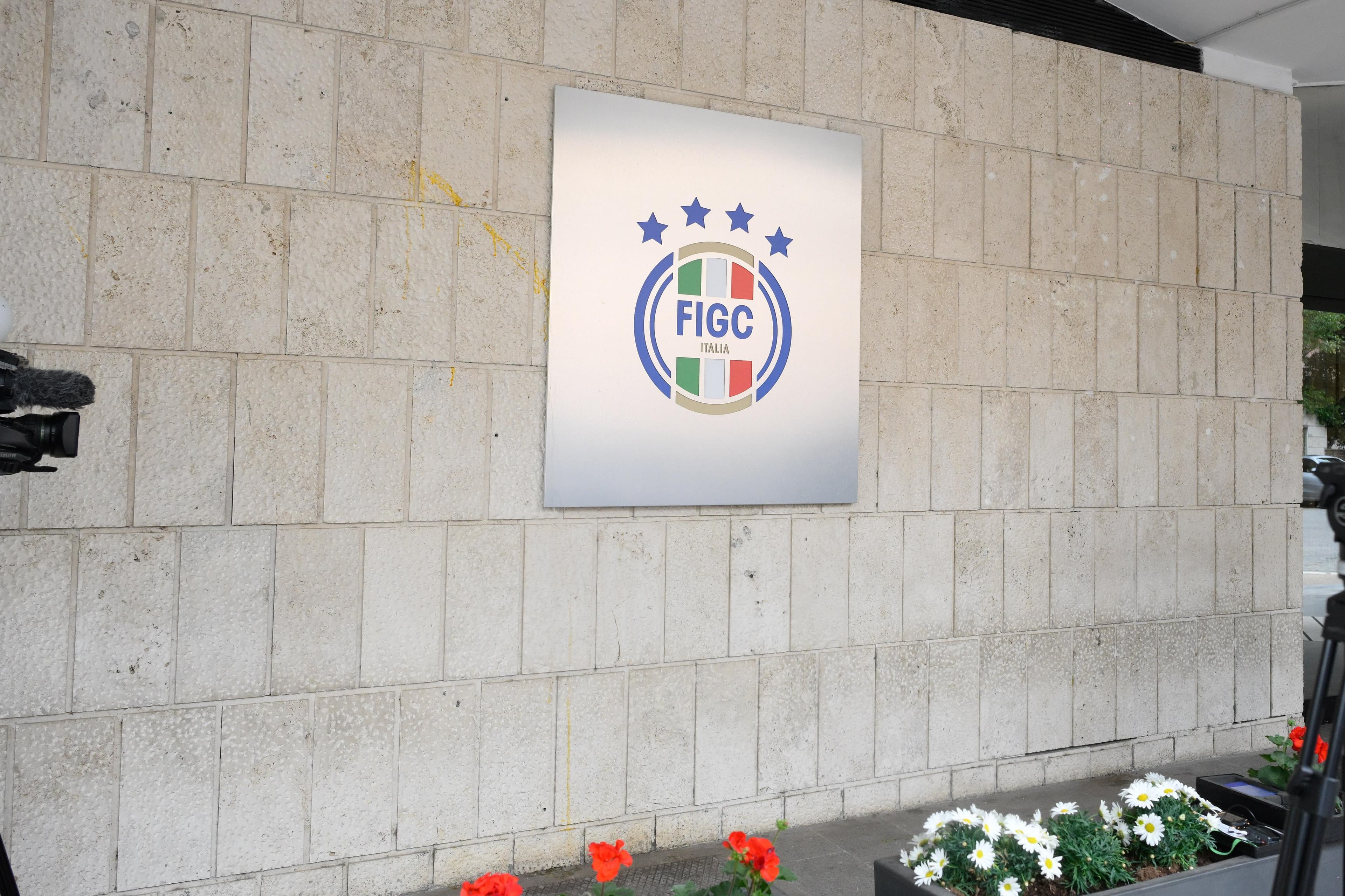 Inchiesta arbitri: la Lega chiede il commissariamento della Figc
