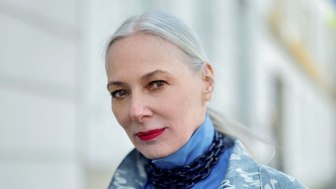 Sopracciglia più folte dopo i 50: la guida completa per ringiovanire lo sguardo