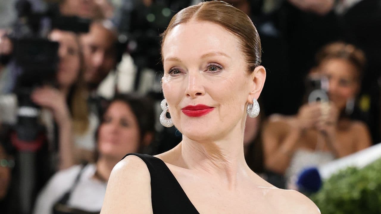 Julianne Moore: "I gioielli raccontano chi siamo, più belli se donati da chi ci ama"