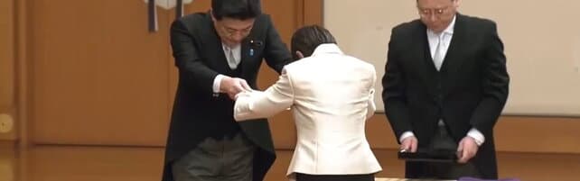 Takaichi confermata Premier del Giappone con nuovo giuramento