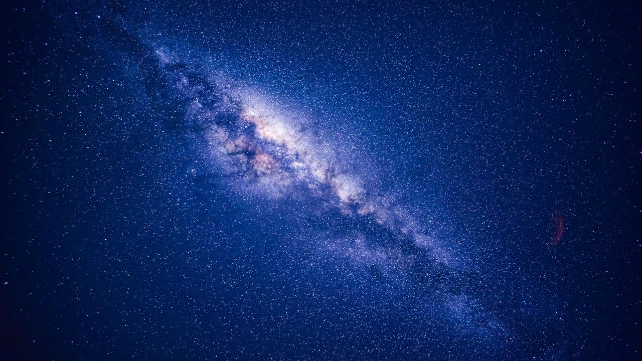 Scoperta galassia invisibile CDG-2: composta al 99,9% da materia oscura