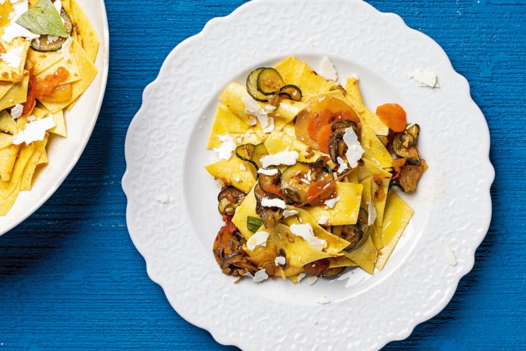 Insalata di maltagliati: la ricetta colorata che celebra la cucina veg