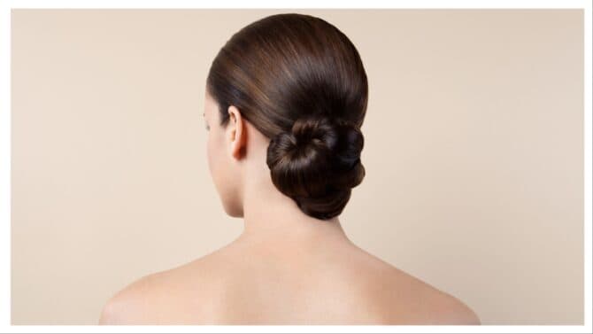 Acconciature veloci: 12 tutorial per look perfetti in 3 minuti