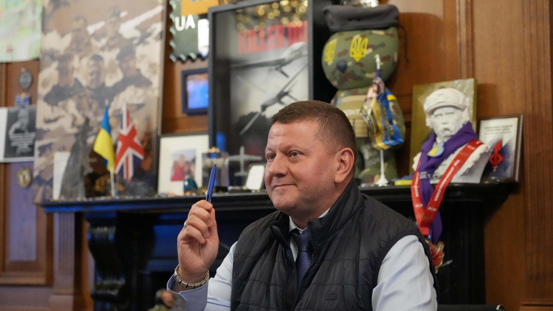 Zaluzhnyi rompe il silenzio: così Zelensky ha cercato di intimidirmi